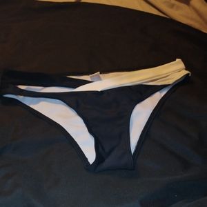 👙 2/$15 Bikini bottoms